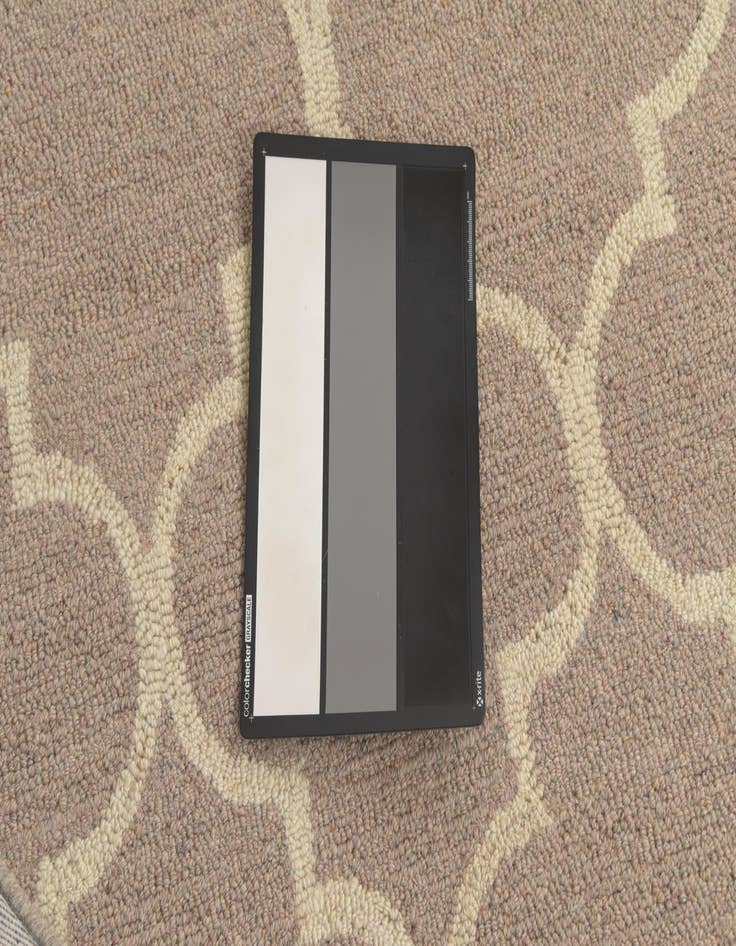 Detail image of  5' 1 x 8' Luna Wool Rug