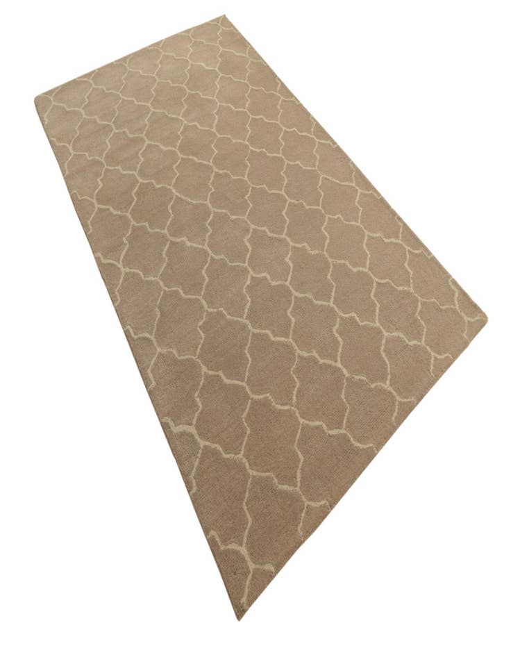 Detail image of  5' 1 x 8' Luna Wool Rug