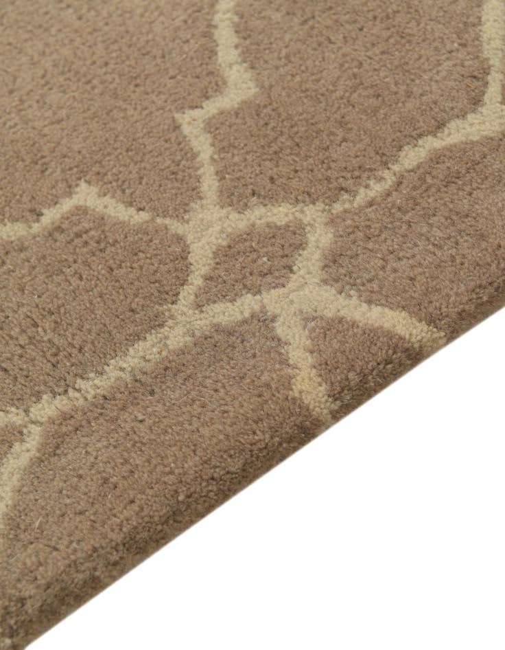 Detail image of  5' x 8' Luna Wool Rug