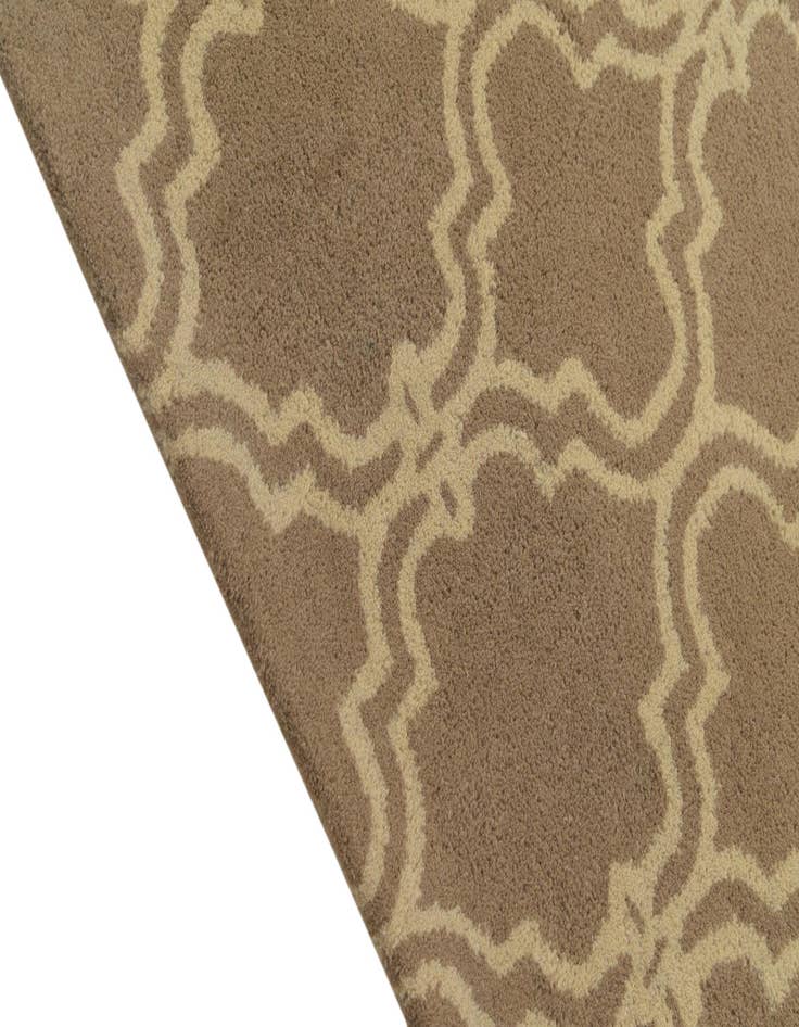 Detail image of  5' 1 x 8' Luna Wool Rug