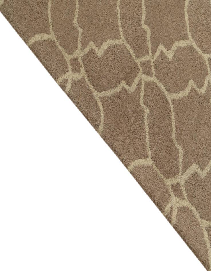 Detail image of  5' x 8' Luna Wool Rug