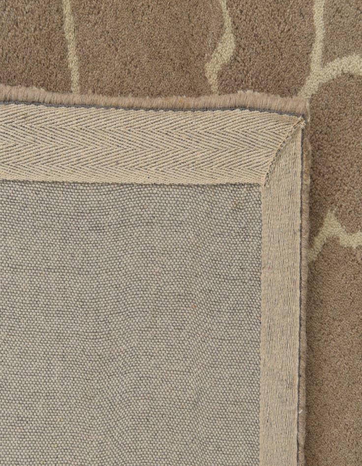 Detail image of  5' x 8' Luna Wool Rug