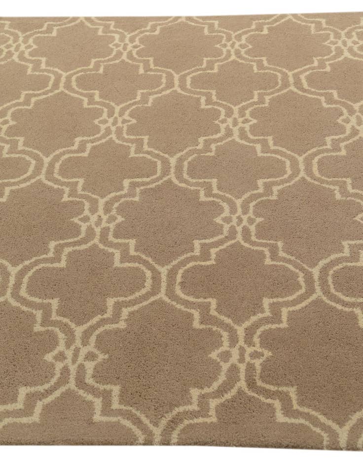 Detail image of  5' x 7' 10 Luna Wool Rug