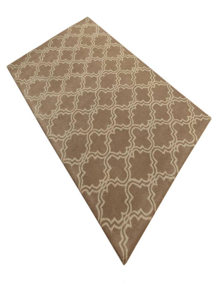 Detail image of  5' x 8' Luna Wool Rug