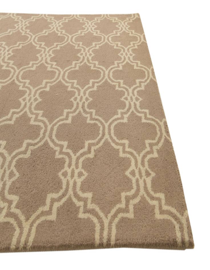 Detail image of  5' x 8' Luna Wool Rug