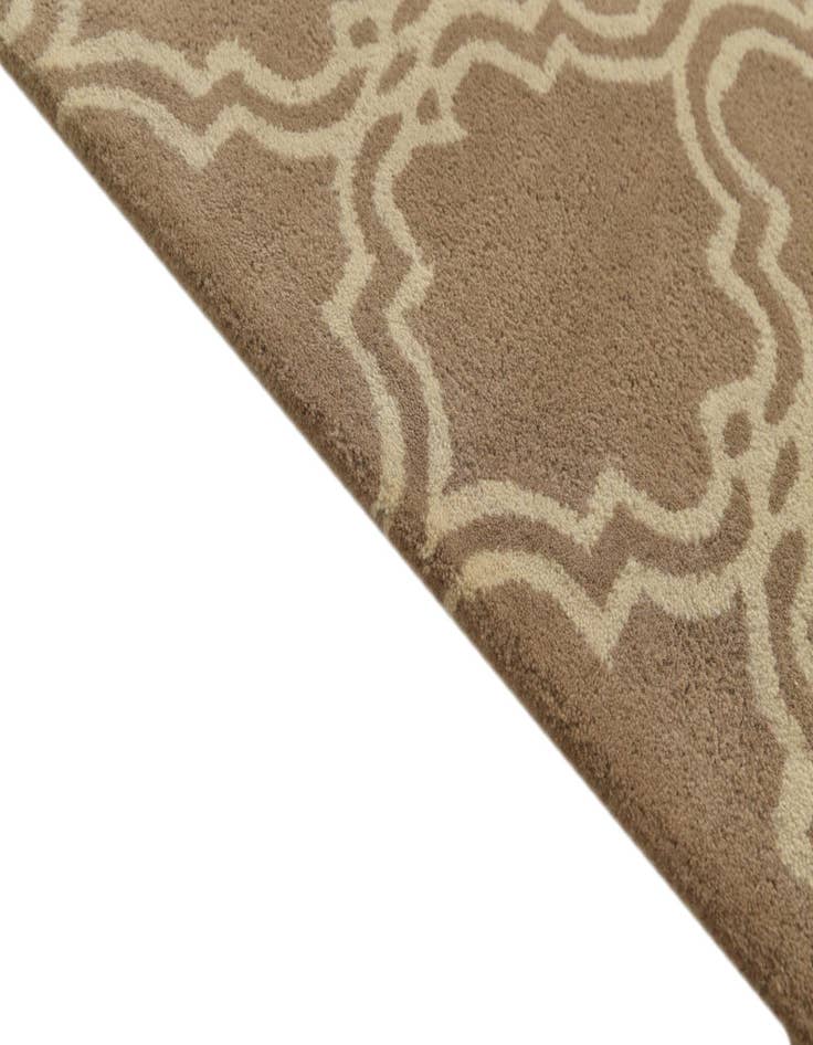 Detail image of  5' x 8' Luna Wool Rug