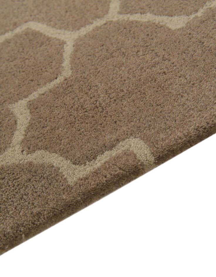 Detail image of  5' x 8' Luna Wool Rug