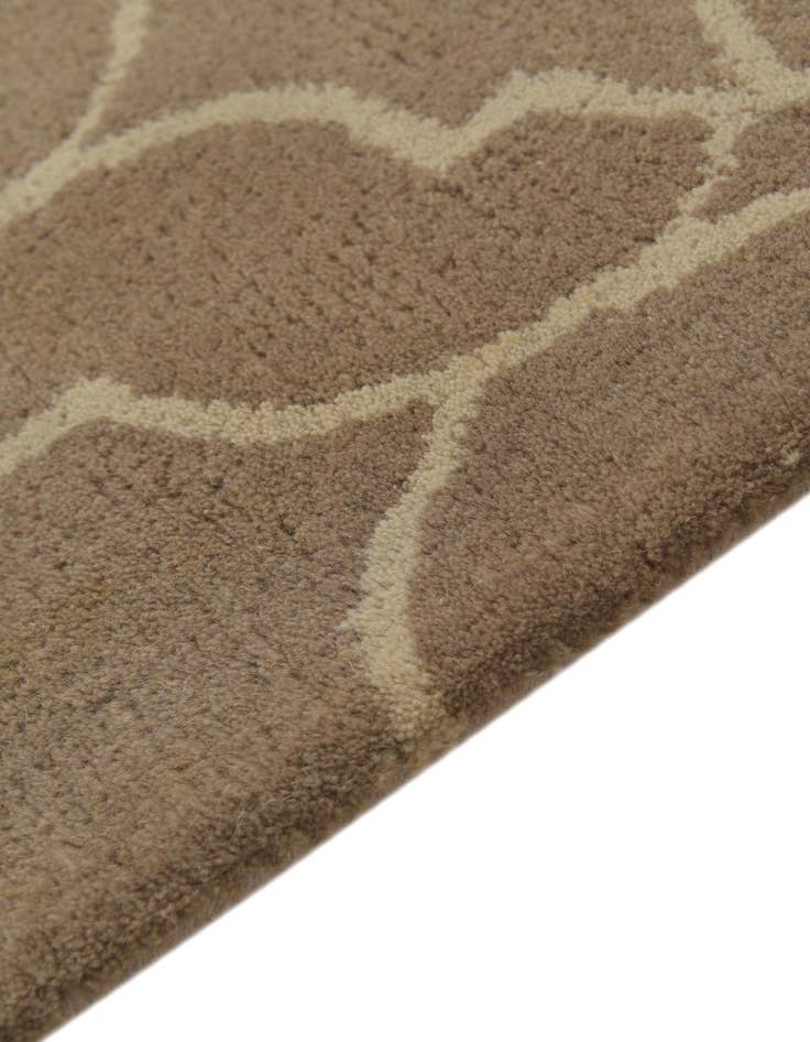 Detail image of  5' x 8' 1 Luna Wool Rug