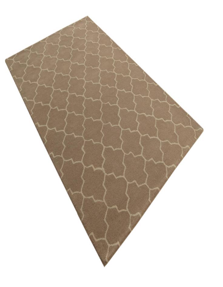 Detail image of  5' 1 x 8' Luna Wool Rug