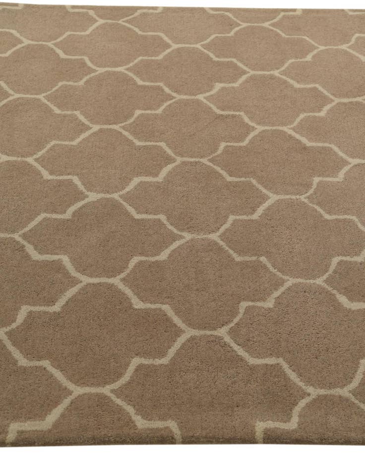 Detail image of  5' 1 x 8' Luna Wool Rug