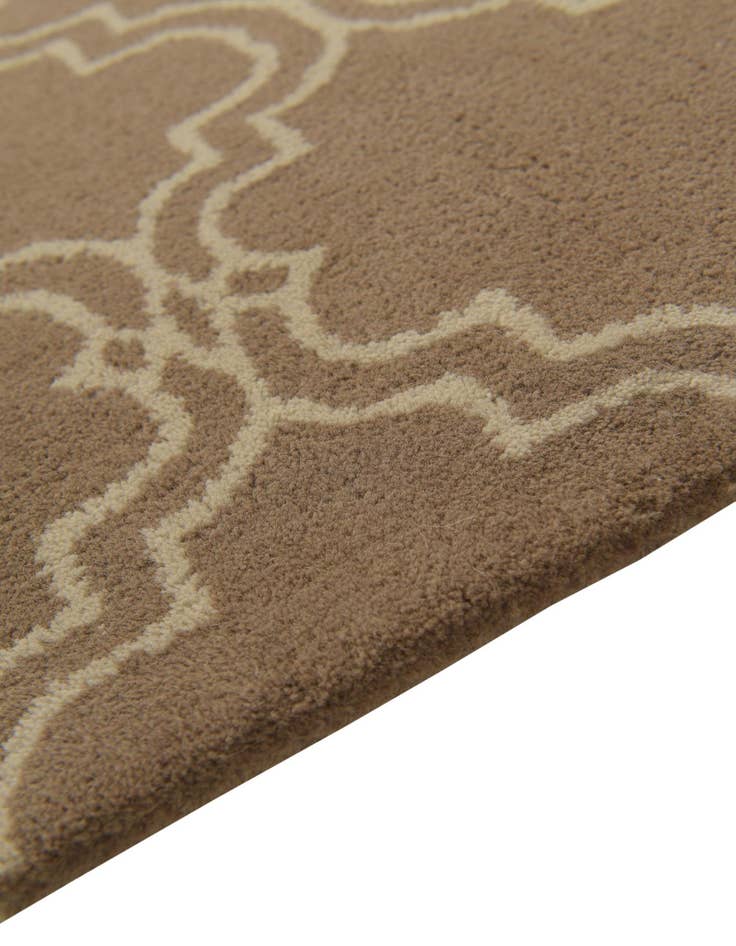 Detail image of  5' x 8' Luna Wool Rug