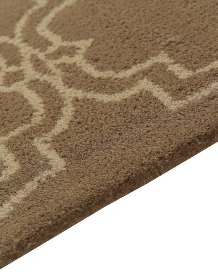 Detail image of  5' x 8' Luna Wool Rug