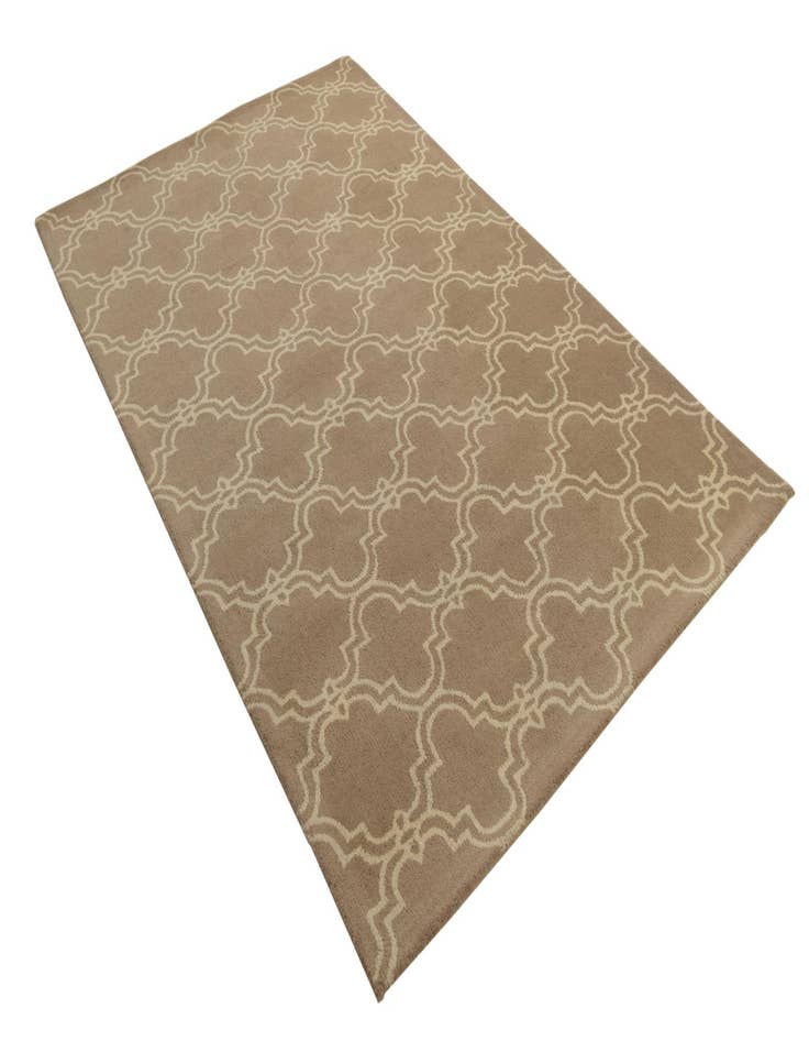 Detail image of  5' x 8' Luna Wool Rug