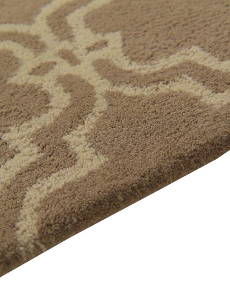 Detail image of  5' 1 x 7' 10 Luna Wool Rug