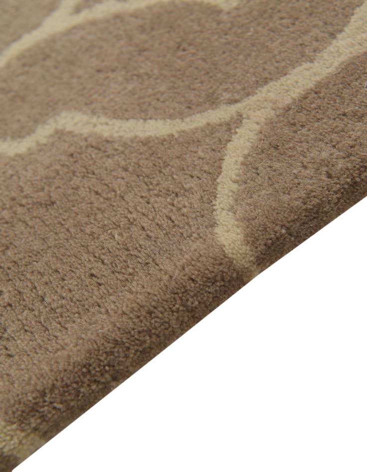 Detail image of  5' x 8' Luna Wool Rug