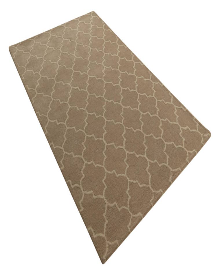 Detail image of  5' 1 x 8' Luna Wool Rug