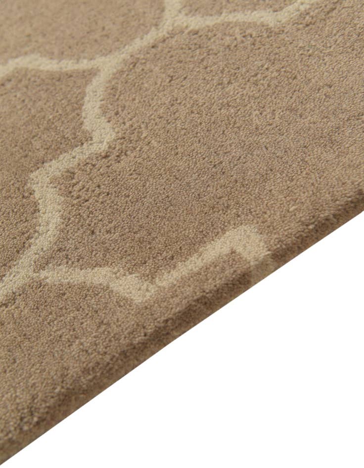 Detail image of  5' 1 x 8' Luna Wool Rug