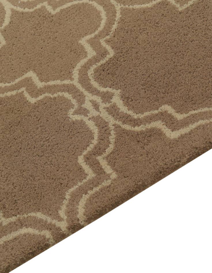 Detail image of  5' x 7' 10 Luna Wool Rug