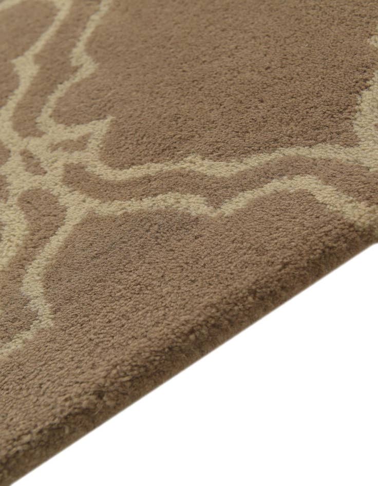 Detail image of  5' x 8' Luna Wool Rug