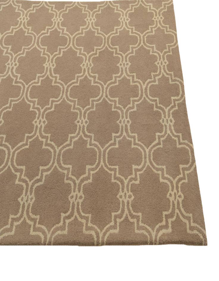 Detail image of  5' 1 x 8' Luna Wool Rug