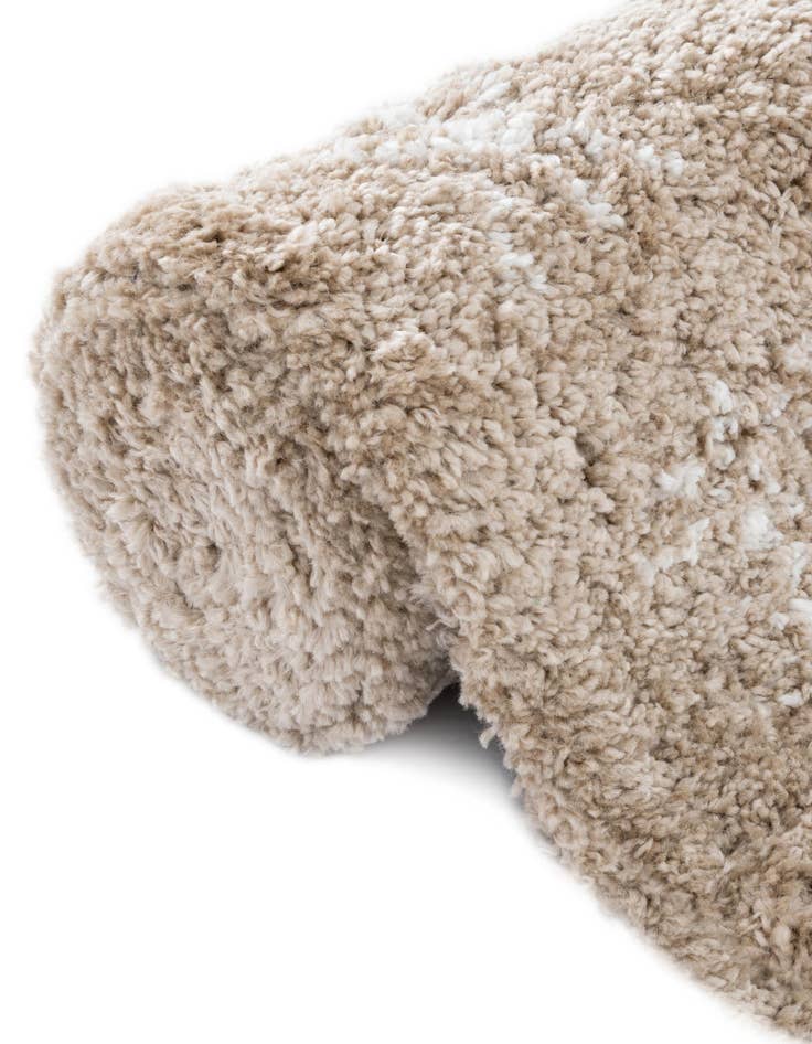 Detail image of  4' x 6' Moroccan Shag Rug