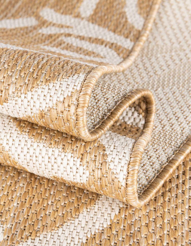 Detail image of  5' 3 x 8'  Washable Coastal Indoor / Outdoor Rug