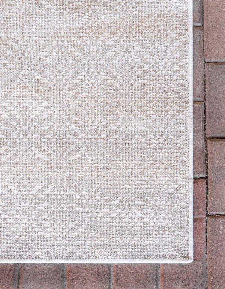 6' x 9' Washable Lattice Indoor / Outdoor Rug