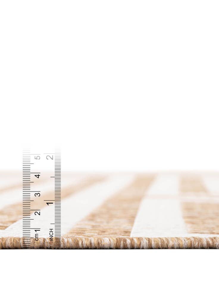 Detail image of  5' 3 x 8'  Washable Modern Indoor / Outdoor Rug