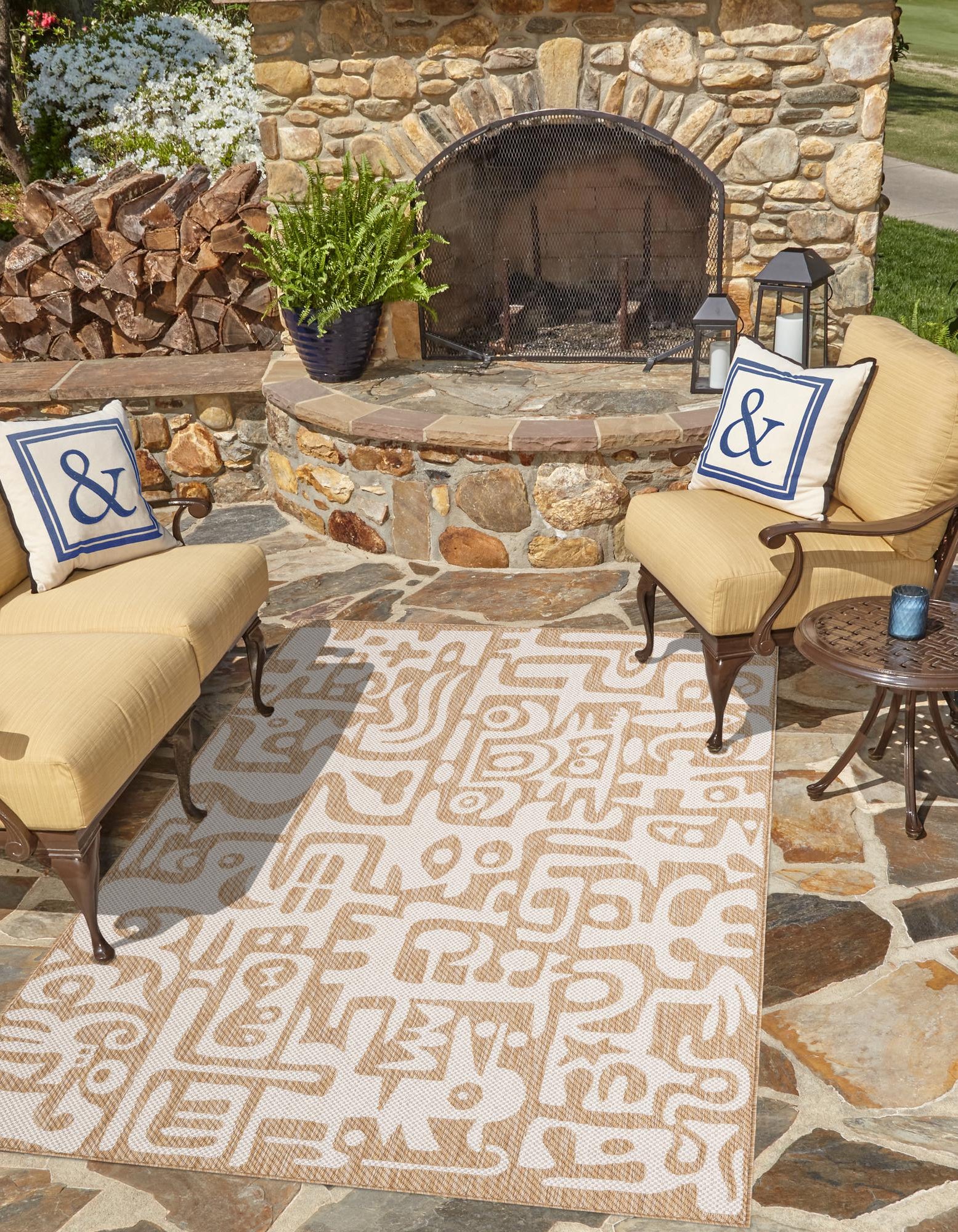 Taupe 2' x 3' Modern Indoor / Outdoor Rug | Rugs.com