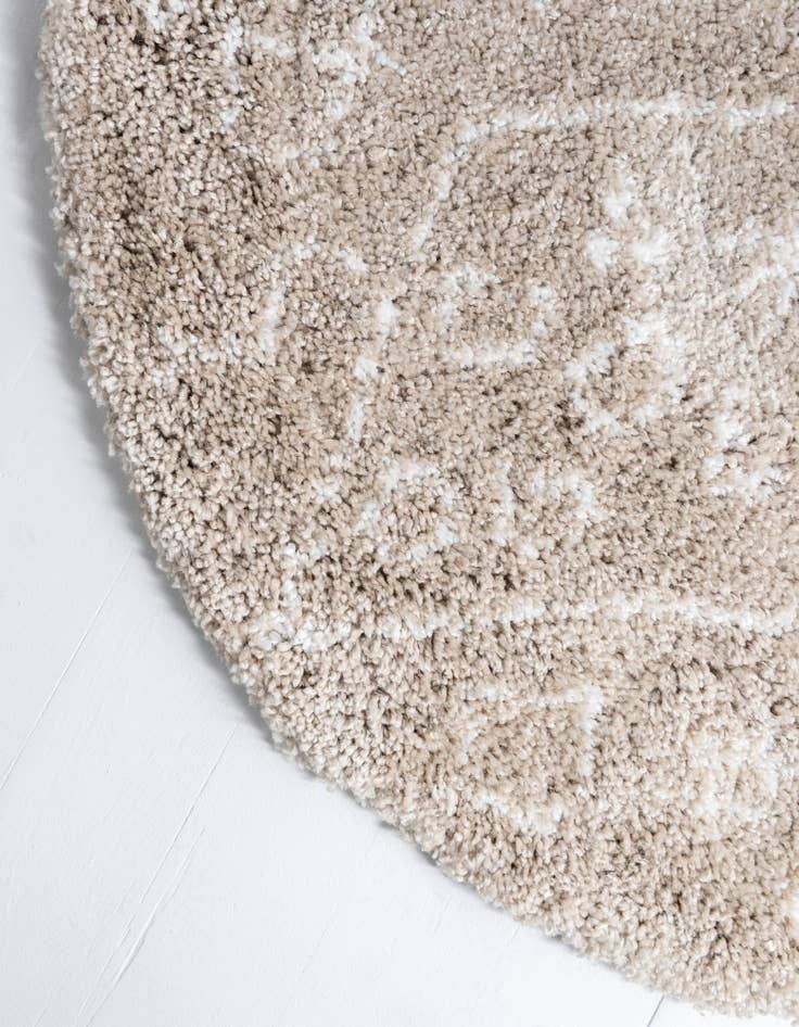 Detail image of  5' x 5' Moroccan Shag Round Rug