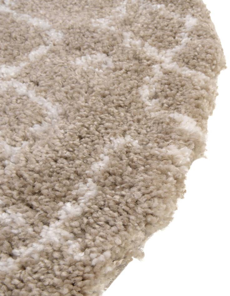 Detail image of  7' 10 x 7' 10 Moroccan Shag Round Rug