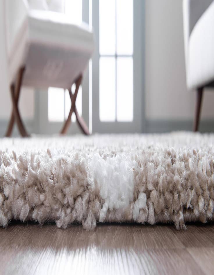 Detail image of  5' x 5' Moroccan Shag Round Rug