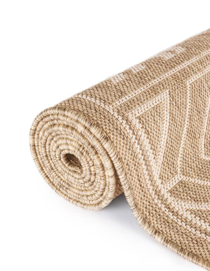 Detail image of  13' x 13'  Washable Southwestern Indoor / Outdoor Round Rug