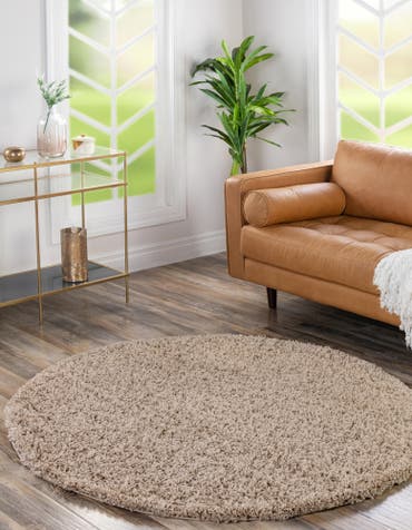  7' x 7' Solid Shag Round Rug