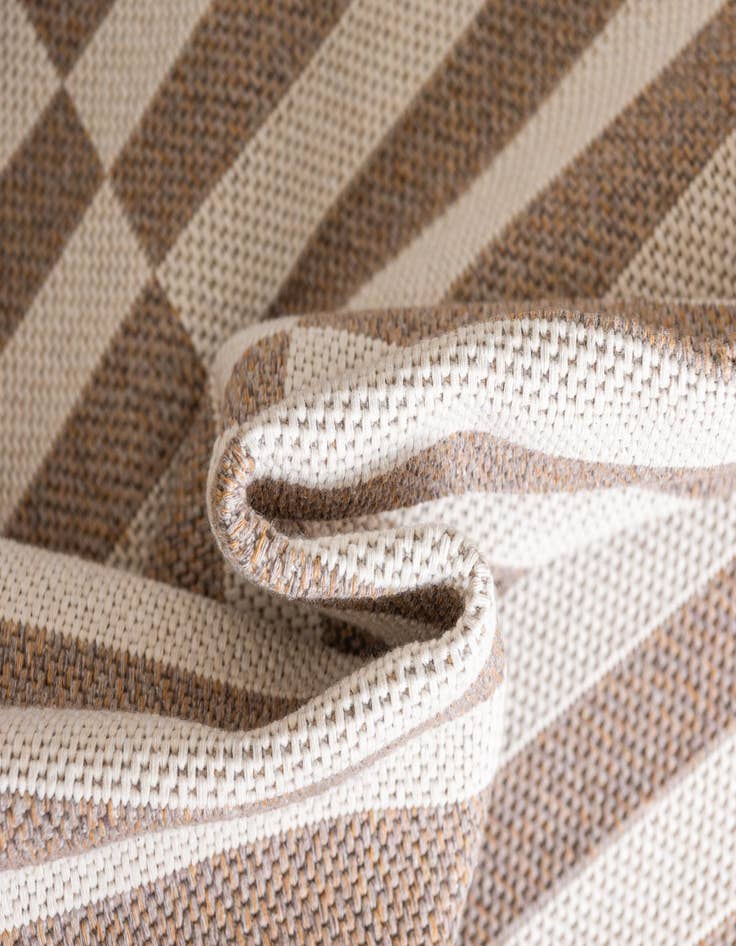 Detail image of  2' x 6' Georgia Runner Rug