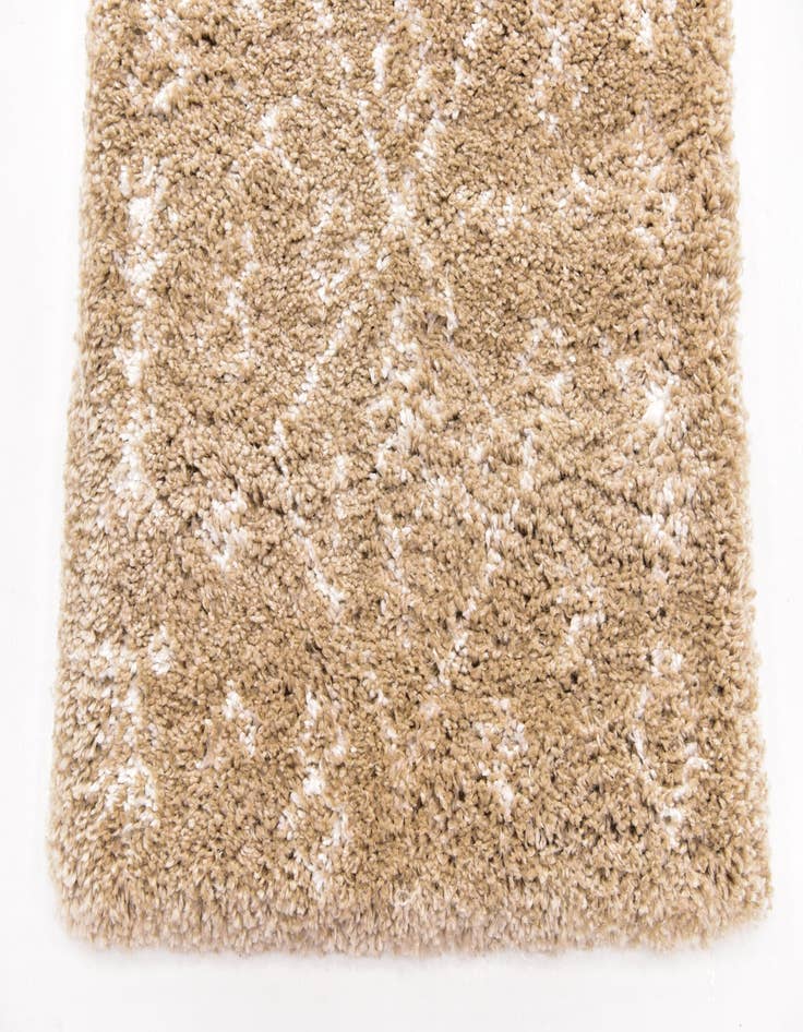 Detail image of  2' 7 x 10' Moroccan Shag Runner Rug