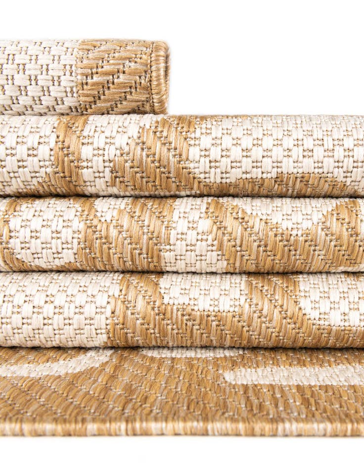 Detail image of  2' x 5' 3  Washable Modern Indoor / Outdoor Runner Rug