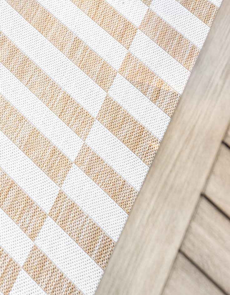 Detail image of  2' x 6'  Washable Ribbon Indoor / Outdoor Runner Rug