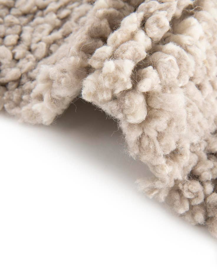 Detail image of  10' x 10' Haka Deluxe Shag Square Rug