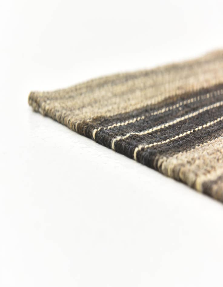 Detail image of  6' x 7' 2  Hand Woven Kilim Modern Wool Square Rug