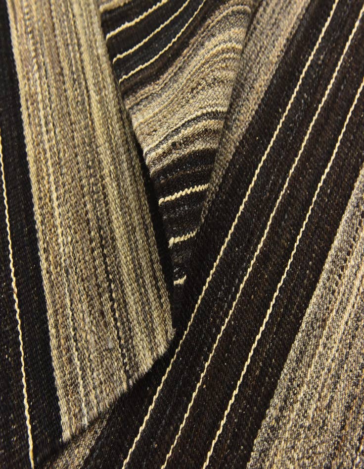 Detail image of  6' x 7' 2  Hand Woven Kilim Modern Wool Square Rug