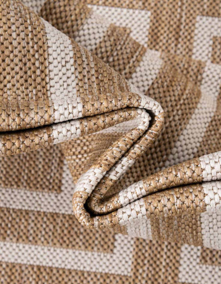 Detail image of  7' 10 x 7' 10  Washable Modern Indoor / Outdoor Square Rug