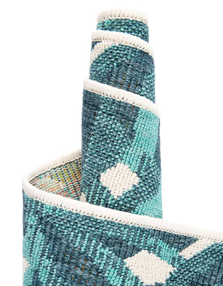 Detail image of  7' 10 x 7' 10  Washable Botanical Indoor / Outdoor Square Rug