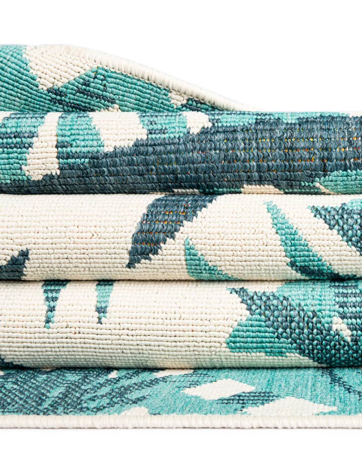 Detail image of  7' 10 x 7' 10  Washable Botanical Indoor / Outdoor Square Rug