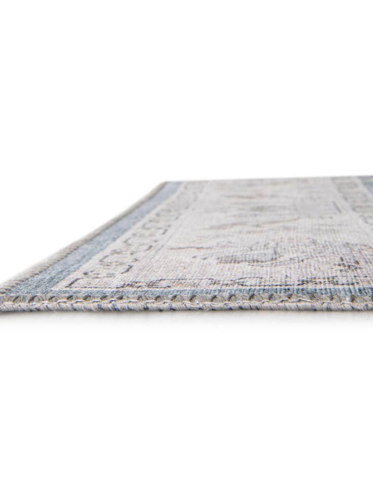 Detail image of  7' 10 x 7' 10 Timeless Square Rug