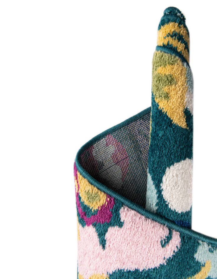 Detail image of  7' 10 x 10' Bloom Oval Rug