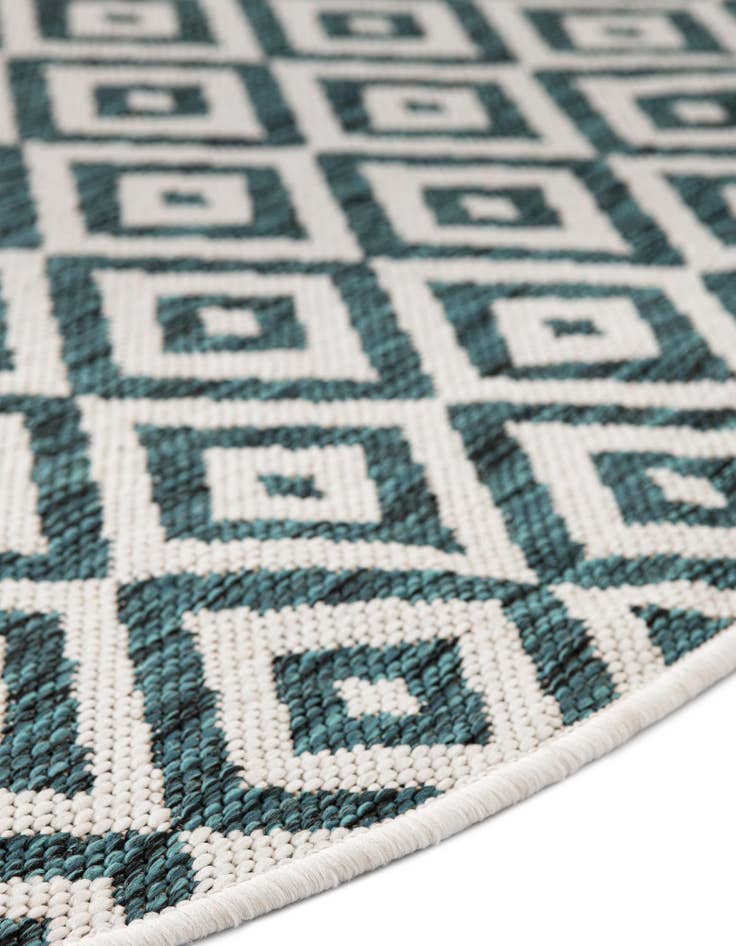 Detail image of  7' 10 x 10'  Washable Jill Zarin Costa Rica Indoor / Outdoor Oval Rug