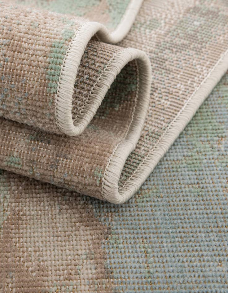 Detail image of  8' x 10' Lotus Oval Rug