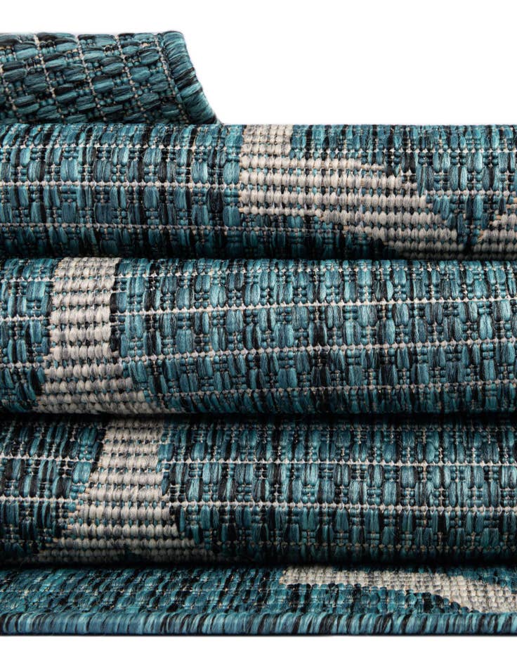 Detail image of  3' x 5' 3  Washable Lattice Indoor / Outdoor Oval Rug