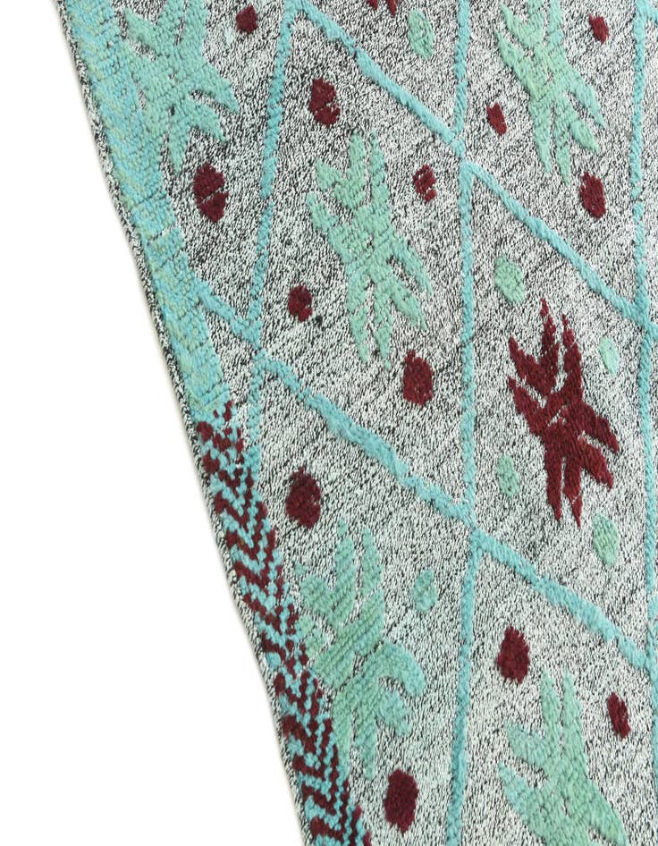 Detail image of  8' 3 x 11' 2  Hand Knotted Darya Wool Rug